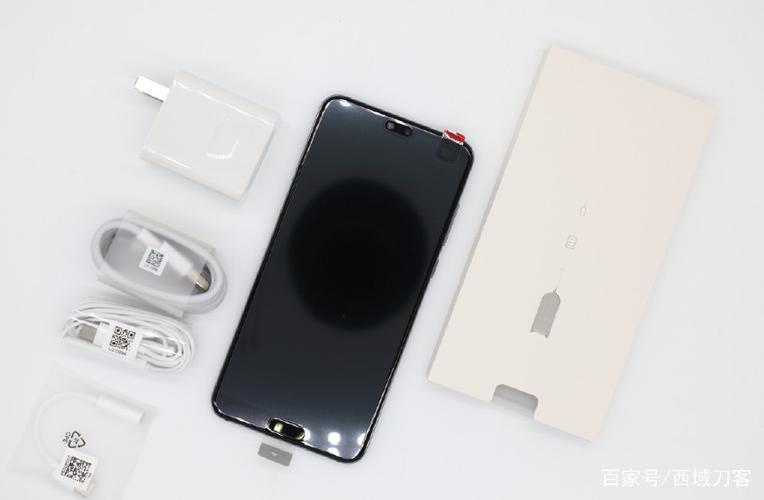 p20pro下面两排小孔是什么缩略图