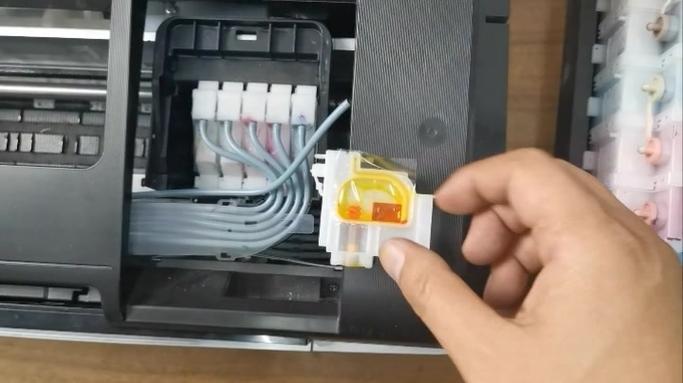 爱普生l805更换墨水缩略图