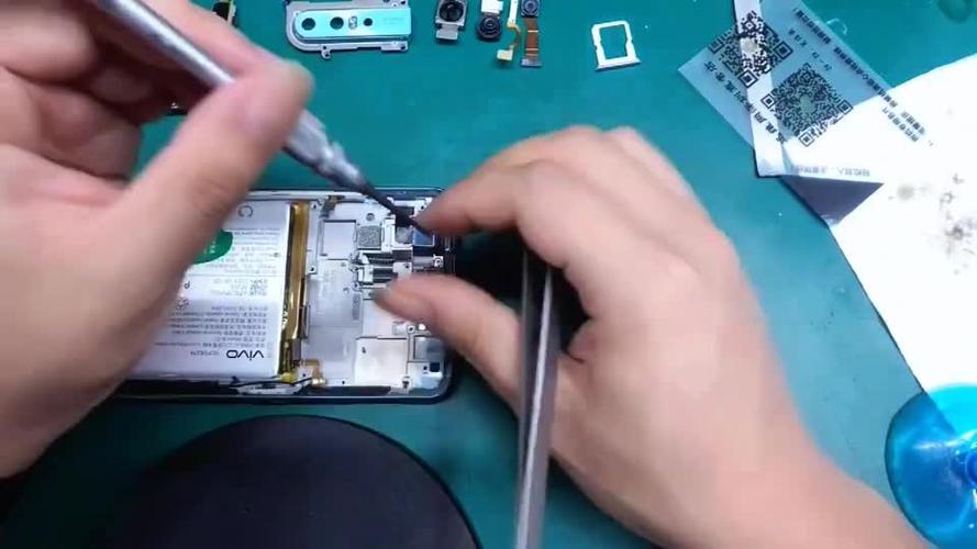 升降摄像头弹出失败游戏截图