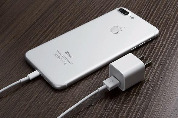 苹果x原装充电器多少w游戏截图