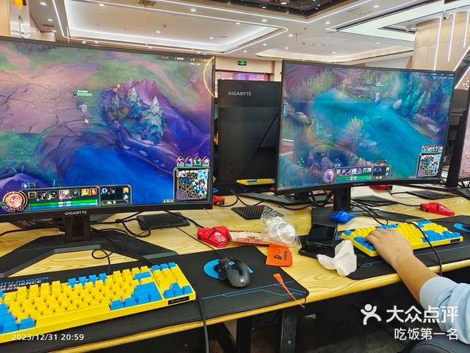 网吧至少满多少岁才可以进