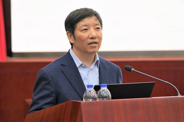 社科院经济研究所所长缩略图