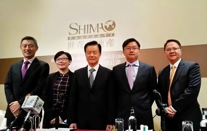 从炒股到五千亿富豪图标