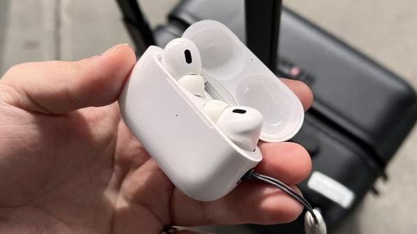 苹果耳机泡水里几个小时还能用吗缩略图