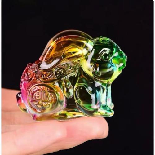 七彩琉璃兔图标