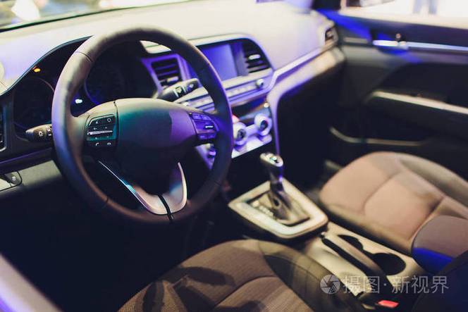 道路高清摄像头能拍到车内的人吗图标