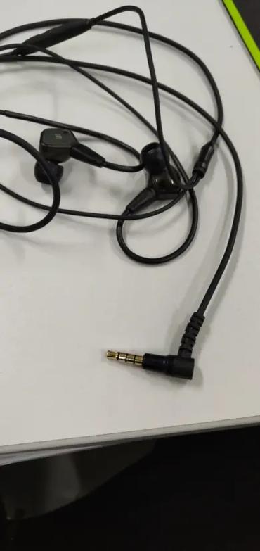 手机耳机麦克风不能说话的原因缩略图