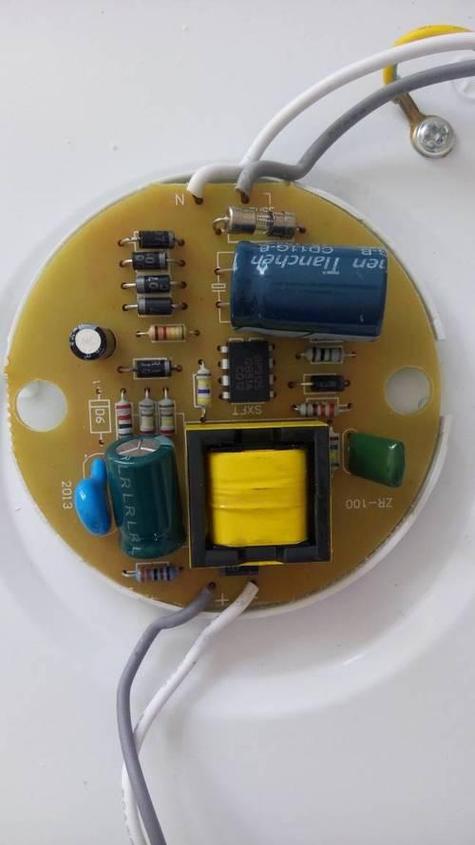 led灯关闭后不停闪烁图标