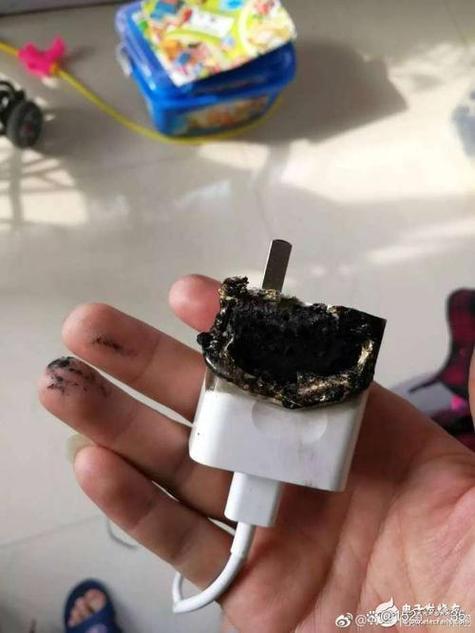 手机充电忘了拔充七天会爆炸吗缩略图