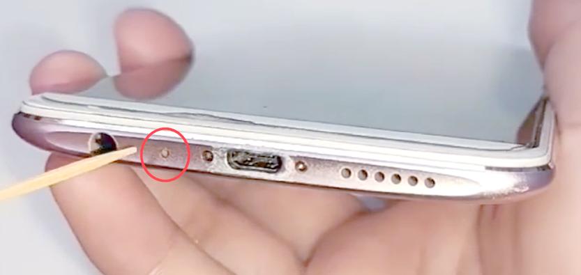 手机后面的小孔是干什么用的游戏截图