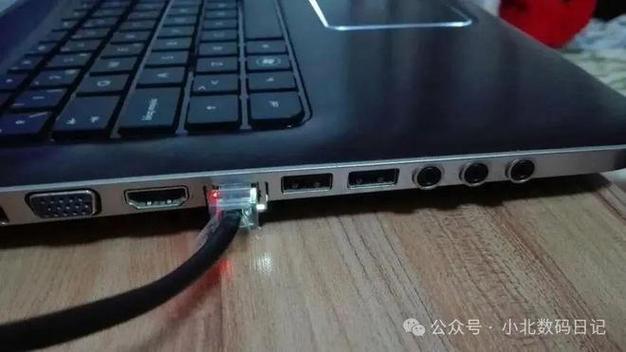 电脑关机后音响一直有滋滋的电流声怎么解决缩略图