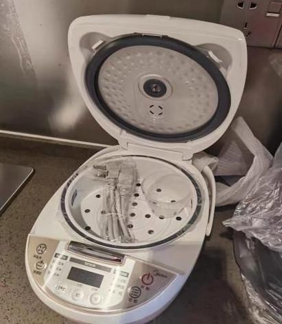 老式电饭煲盖拆卸视频教程