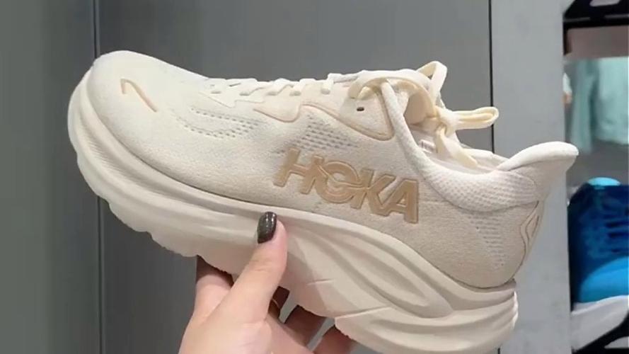 hoka女鞋最建议买的三个系列缩略图