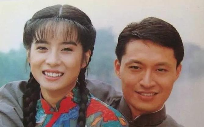 青青河边草免费观看高清版央视网缩略图