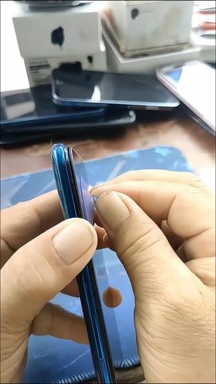 手机后壳开胶了怎么粘图标