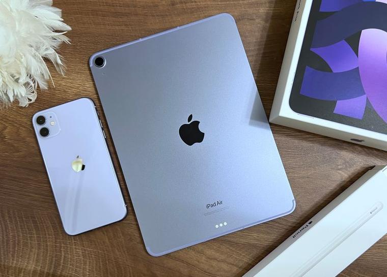 ipad屏幕被摔有蓝色光斑是什么原因呢游戏截图
