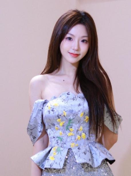 kpl女解说天云个人资料缩略图