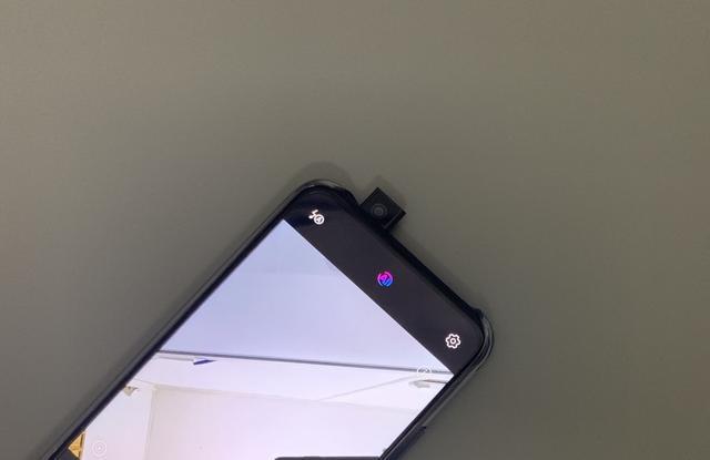 荣耀9x前置摄像头换一个多少钱缩略图