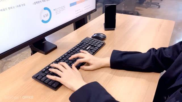 不点对方聊天框会显示正在输入吗缩略图