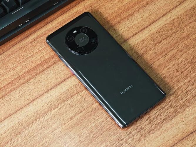 mate 40和mate 40 pro哪个好图标