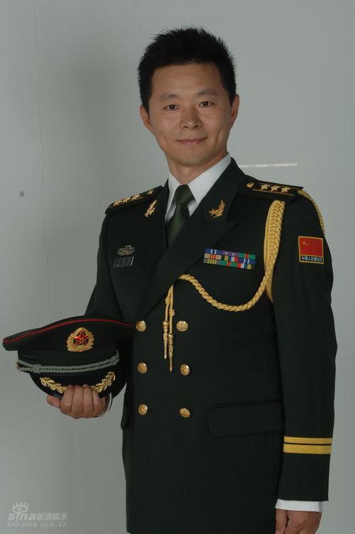 怎么用电脑制作军装照片软件图标