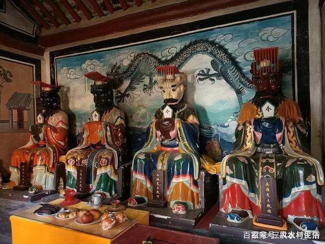 龙王殿两个版本游戏截图