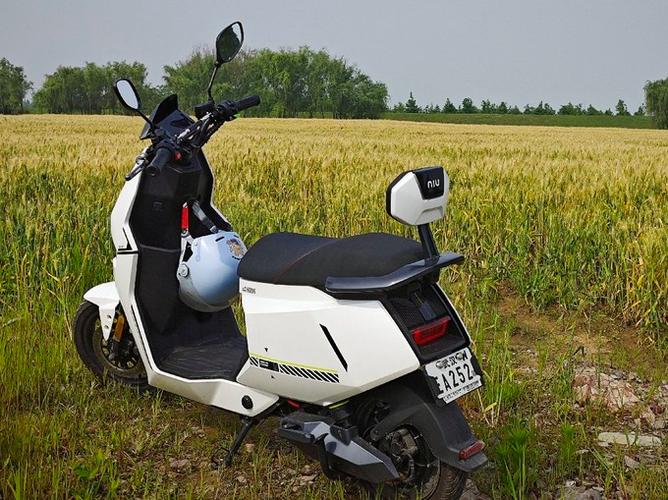 小牛F400t有几个版本缩略图
