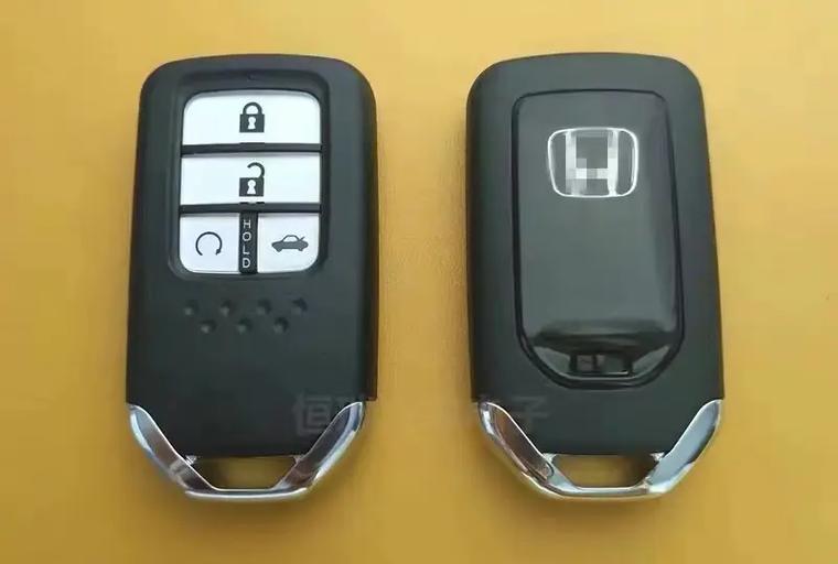 车钥匙在车里自动落锁了怎么办缩略图