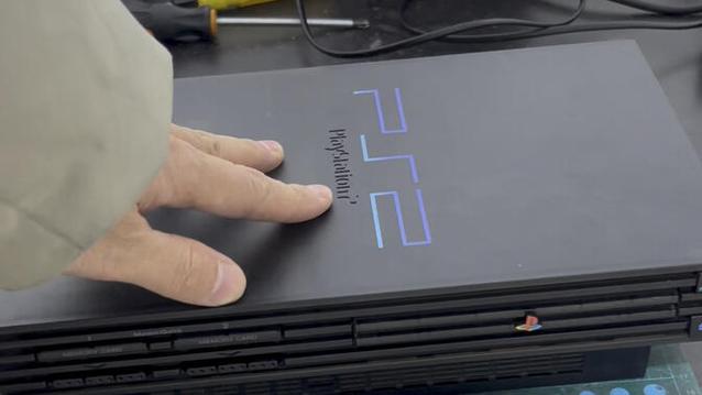 ps2薄机和厚机区别图标