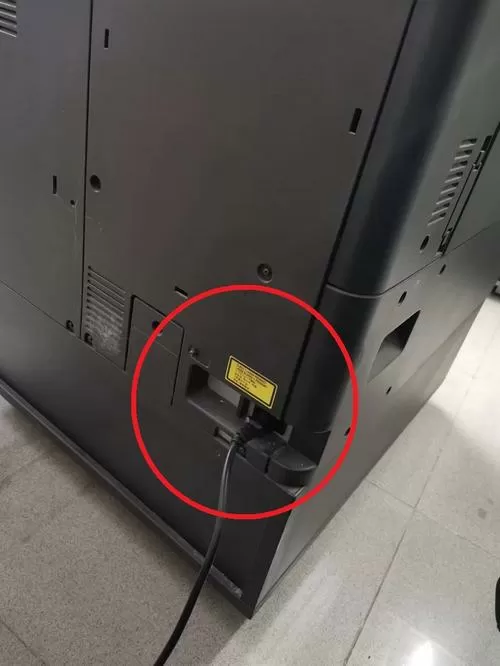打印机主电源开关在哪里缩略图