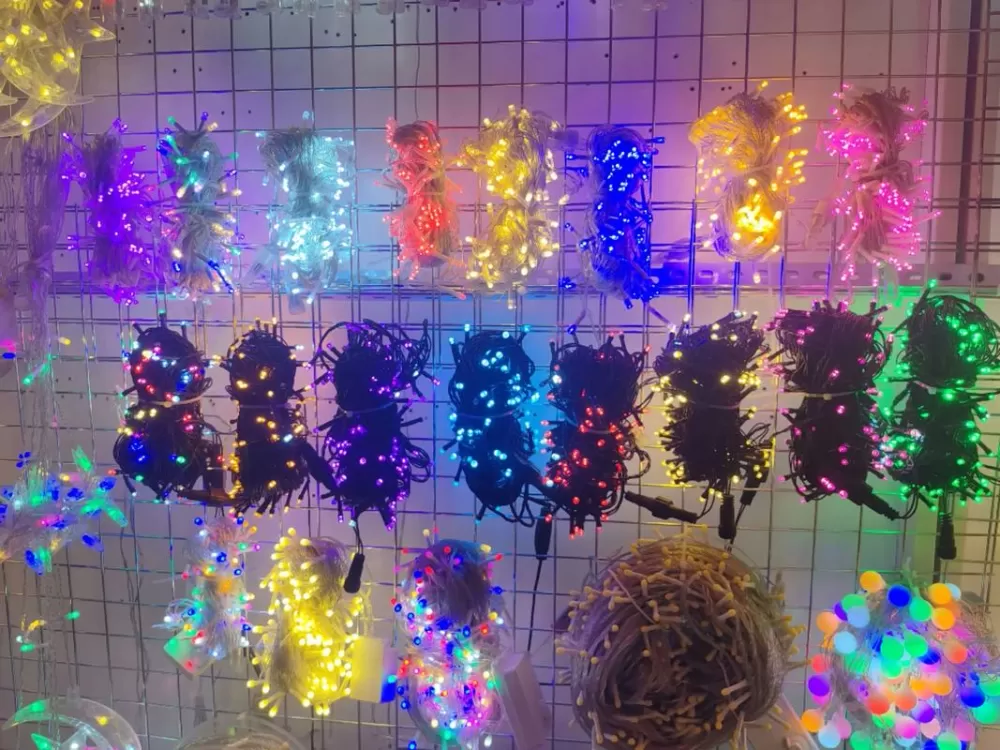 串灯为什么有四根线缩略图